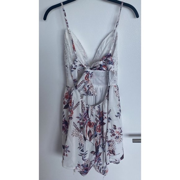White & Pink Whimsy Apparel Floral Laced Romper size S - Picture 3 of 4